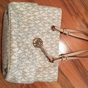Michael Kors Tote